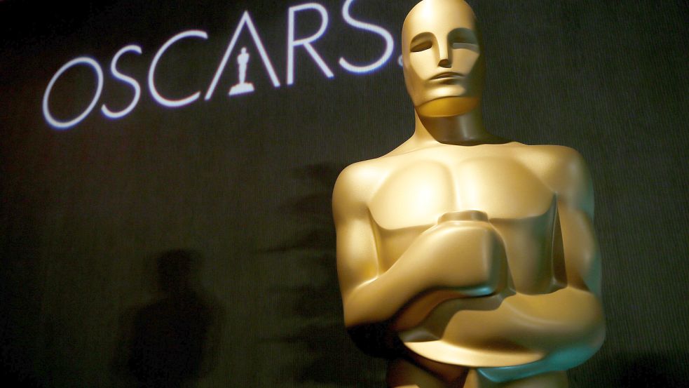 ARD und ZDF haben Edward Bergers Oscar-Erfolg „Im Westen nichts Neues“ aus der Hand gegeben. Foto: Danny Moloshok/Invision/AP/dpa