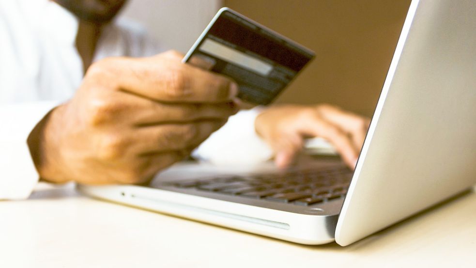 Für Online-Einkäufe ist die Girocard unbrauchbar. Symbolfoto: Pixabay