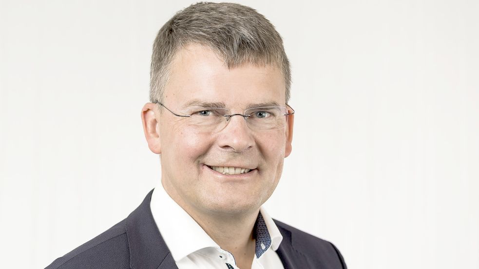 Dr. Matthias Berndt, Vorsitzender des Hausärzteverbands Niedersachsen, fordert mehr Medizin-Studienplätze für Landarzt-Interessenten. Foto: HAEVN, Jonas Gonell