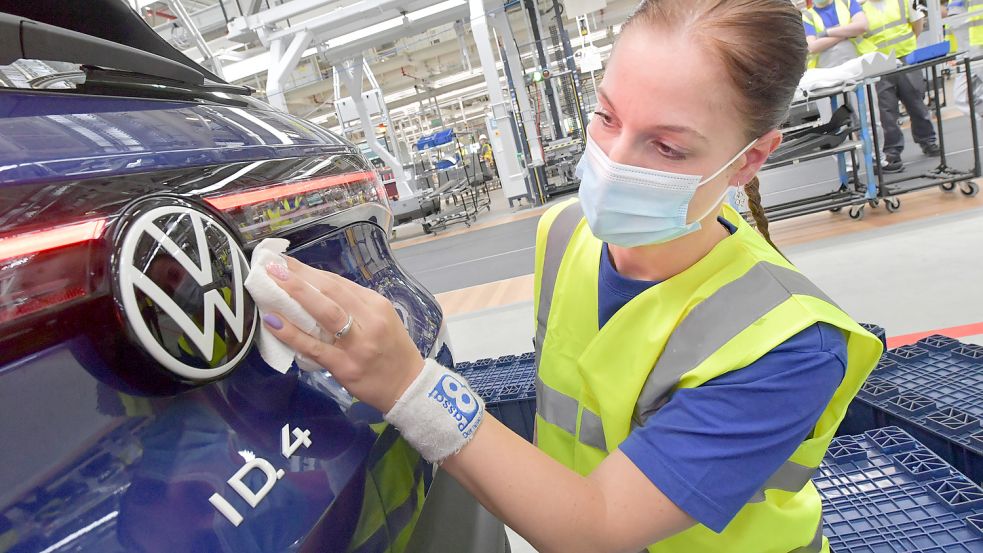 Herausgeputzt: der ID.4 im VW-Werk Emden. Foto: Ortgies/Archiv