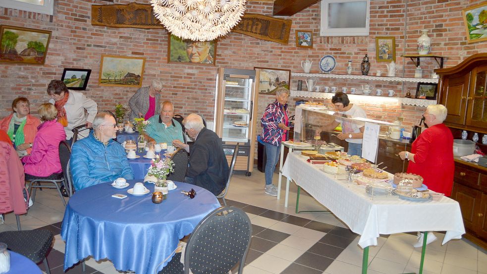 Es gab Kaffee und Kuchen in der Mühle. Foto: Weers