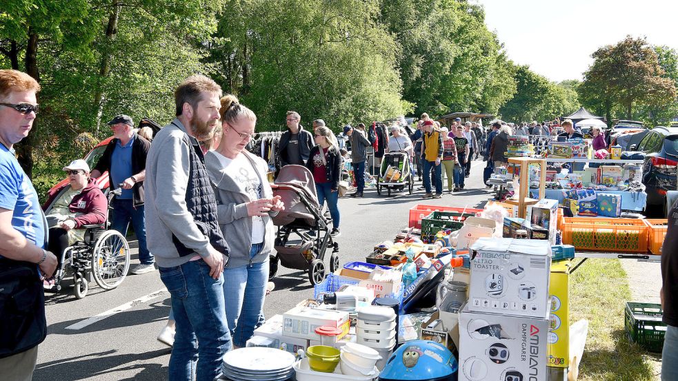 Auf drei Kilometern Länge wurde in Schwerinsdorf gefeilscht und gehandelt. Foto: Stromann