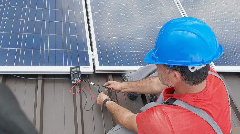 Auf den Dächern tut sich was: Viele Bürger möchten mittels Photovoltaik selber Energie gewinnen. In Rhauderfehn soll bald mehr möglich sein. Symbolfoto: Pixabay