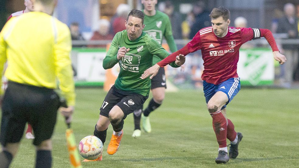 Seit 2015 lief Eike Thaden (grünes Trikot) für GW Firrel auf. Er wurde Leistungsträger und Kapitän. Nun verlässt er den Verein.