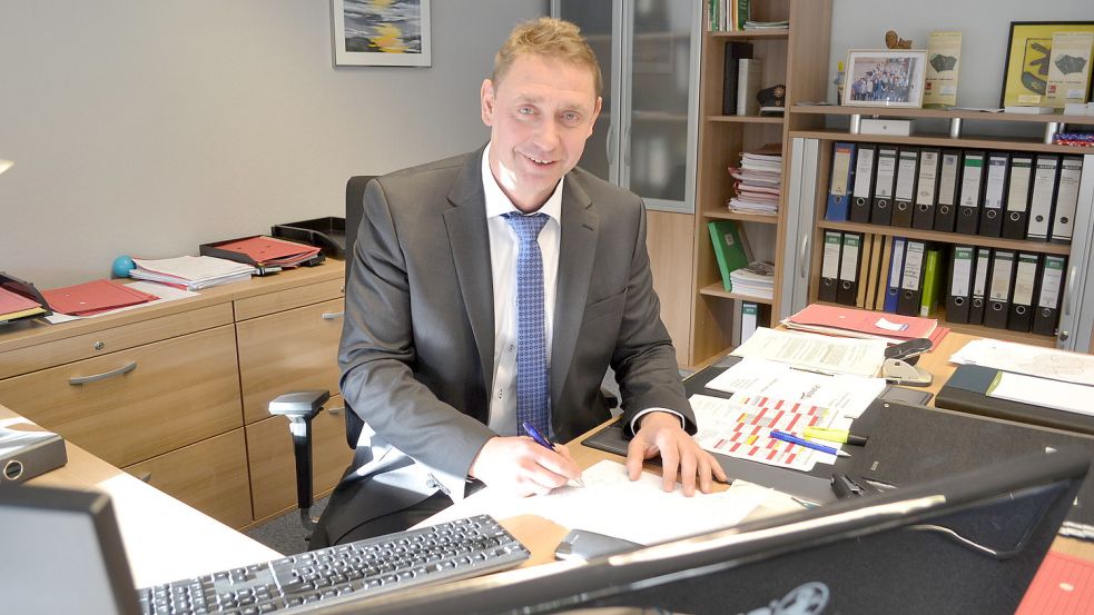 Heinz Trauernicht ist Bürgermeister in Uplengen. Foto: Schneider-Berents /Archiv