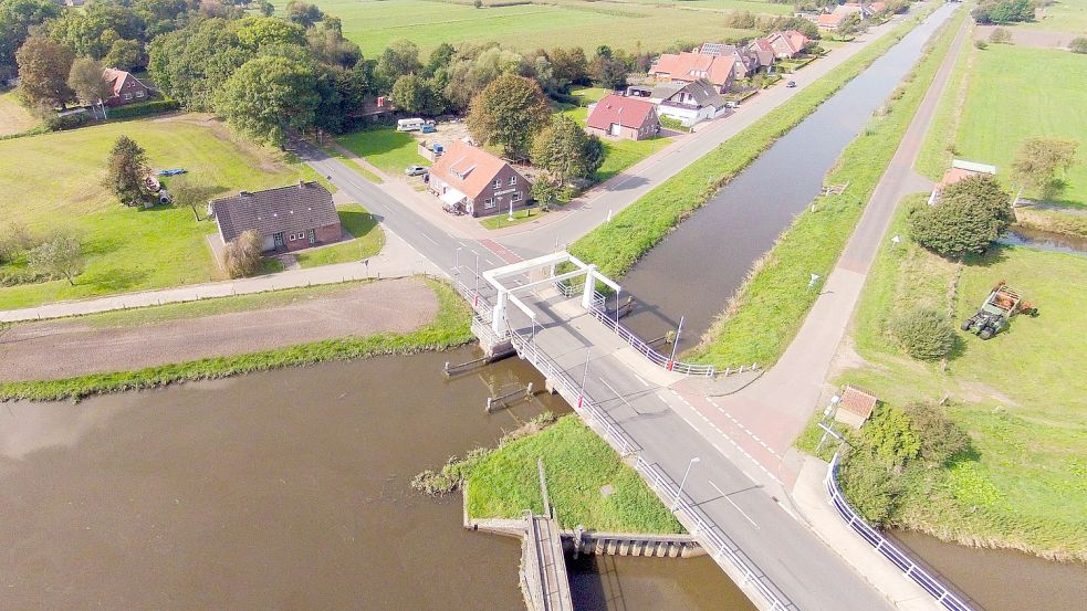 An der Brücke in Brückenfehn wird gearbeitet. Foto: Archiv