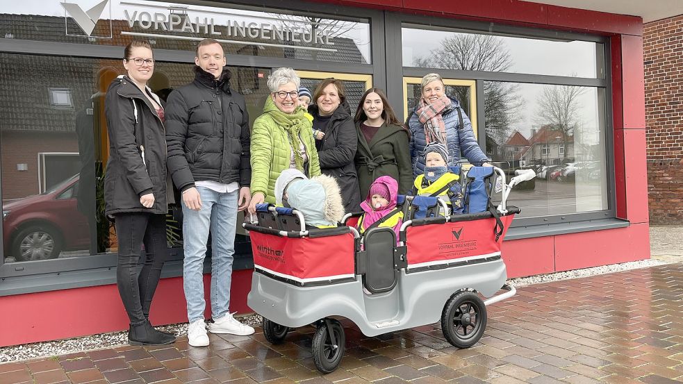 Im neuen Krippenbus sitzen die Kinder entspannt nebeneinander. Foto: Privat