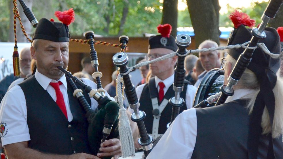 Dudelsackmusik war zu hören. Foto: Lehmann