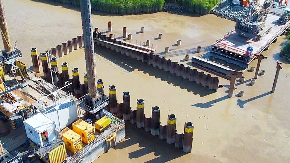 Die Baugrube für das Herzstück der neuen Brücke ist nun geschlossen. Foto: Deutsche Bahn