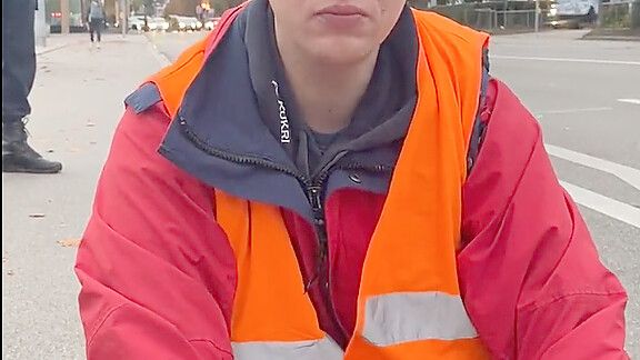 Dem bekannten Schweizer Klima-Aktivist Max Voegtli wird wegen klimaschädlicher Privataktion „Doppelmoral“ vorgeworfen. Foto: Twitter