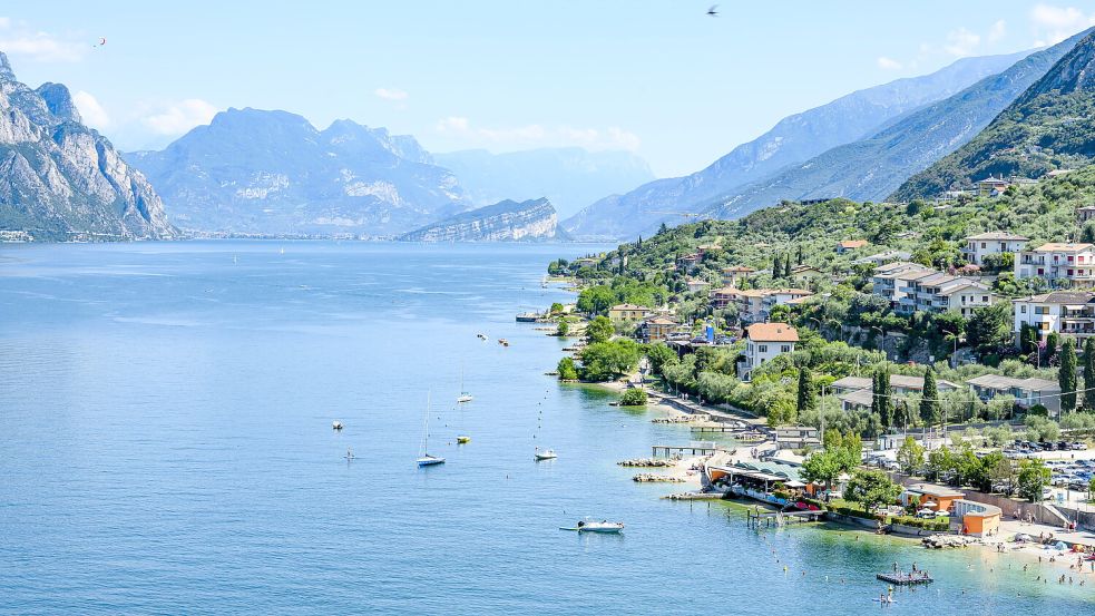 Sehnssuchtsort für Camper: Der Gardasee in Italien. Foto: imago-images/Nordphoto