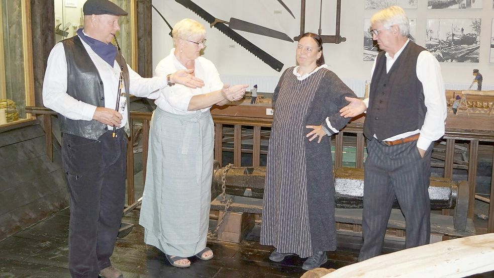 Das Fehntheater spielt am Freitag, 21. Juli, Szenen aus der Fehn-Geschichte rund ums Fehn- und Schifffahrtsmuseum in Westrhauderfehn. Foto: privat