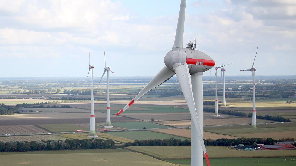 Auch der Auricher Windkraftanlagenhersteller Enercon hat im ersten Halbjahr 2023 mehr auf Aufträge erhalten als im Vorjahreszeitraum. Foto: Alberts/Archiv