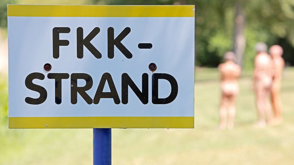 In Deutschland gibt es jede Menge FKK-Strände. Foto: Matthias Bein/dpa