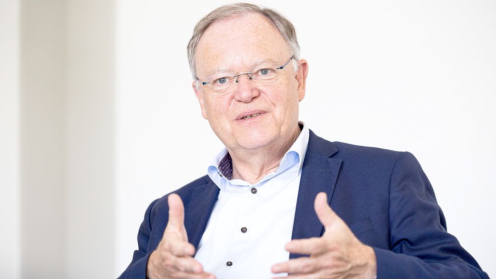 Ministerpräsident Stephan Weil hält sich mit einer persönlichen Meinung zurück. Foto: Matthey/dpa