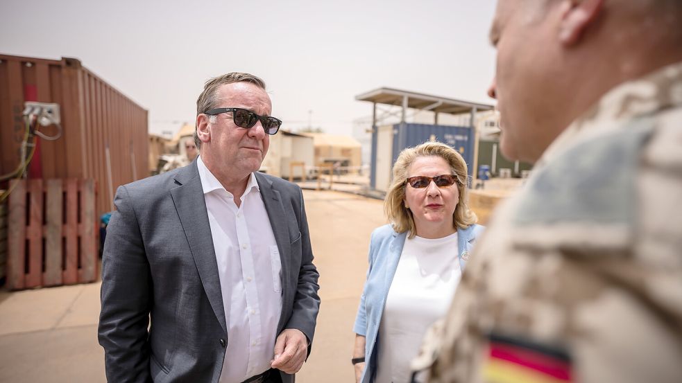 Ministerin Schulze neulich im Niger Foto: dpa