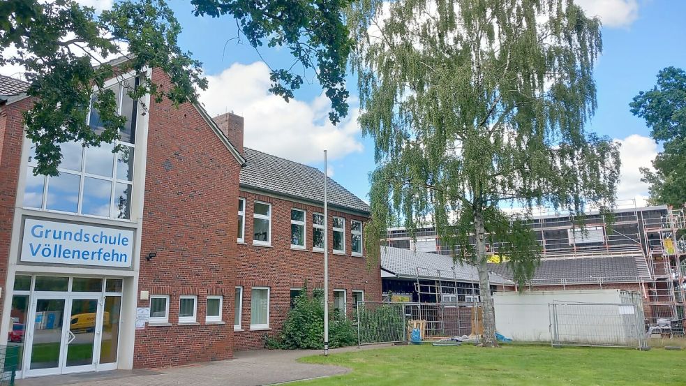 Die Arbeiten an der Turnhalle sind so gut wie abgeschlossen. Foto: Scherzer