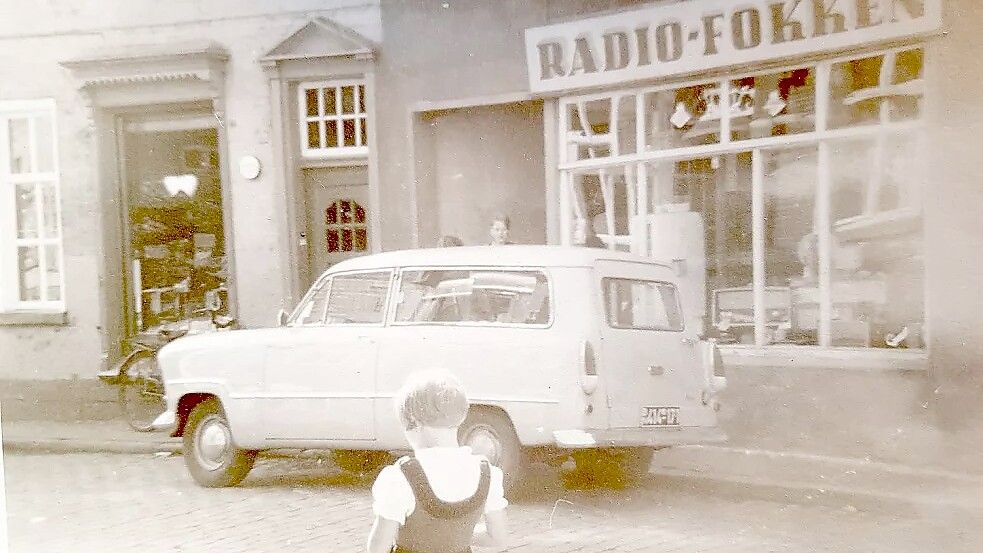 Die Norderstraße war in dern 1960er Jahren eine belebte Geschäftsstraße. Damals war dort Elektro Fokken beheimatet. Foto: privat