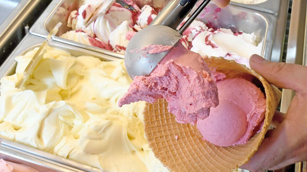 Der Verband Uniteis ist eher unzufrieden mit dem bisherigen Geschäftsjahr der Eiscafés in Deutschland. Foto: dpa/Holger Hollemann