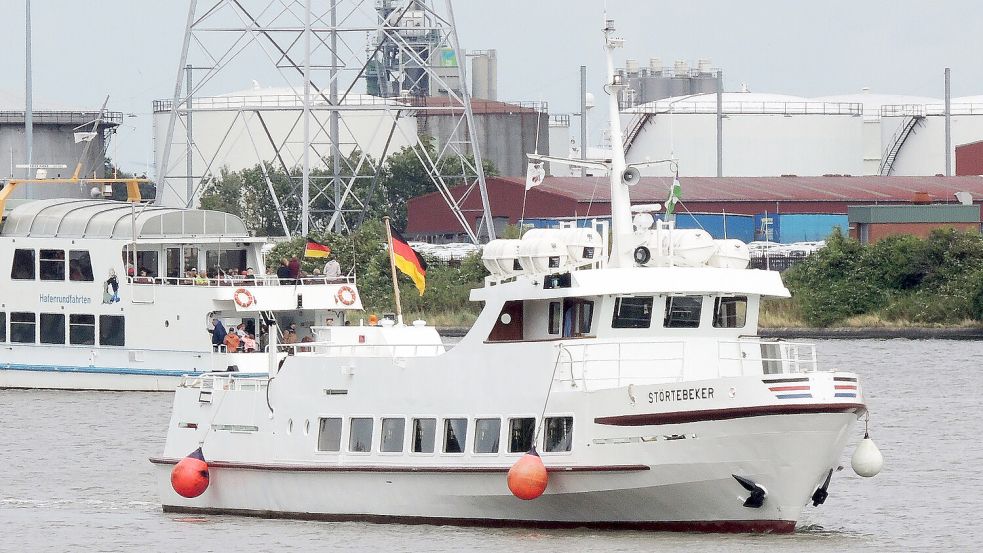 Die MS „Störtebeker“ – hier ein Archivfoto aus Emden – ist auf eine Sandbank aufgelaufen. Foto: F. Doden/Archiv