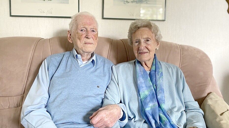 Harald und Helga Heyduk sind seit 75 Jahren verheiratet. Foto: Löschen