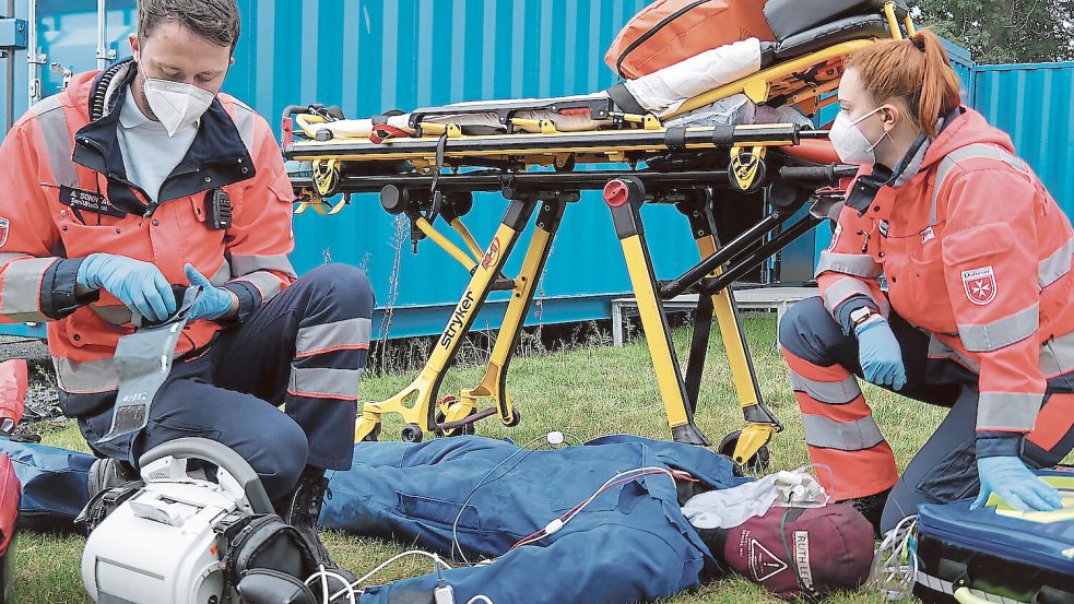 In jährlichen Großübungen bereiten sich die Hilfskräfte auf Extremsituationen vor. Foto: Judith Bootsmann