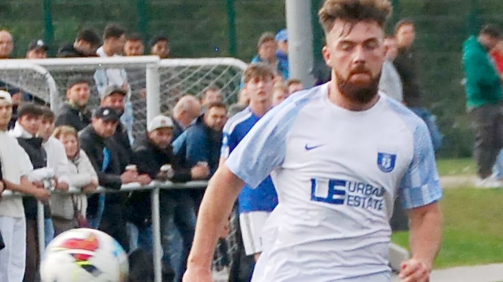Papenburgs Arlind Jonjic erzielte beim 4:1 in Gesmold drei Treffer. Foto: Reemts