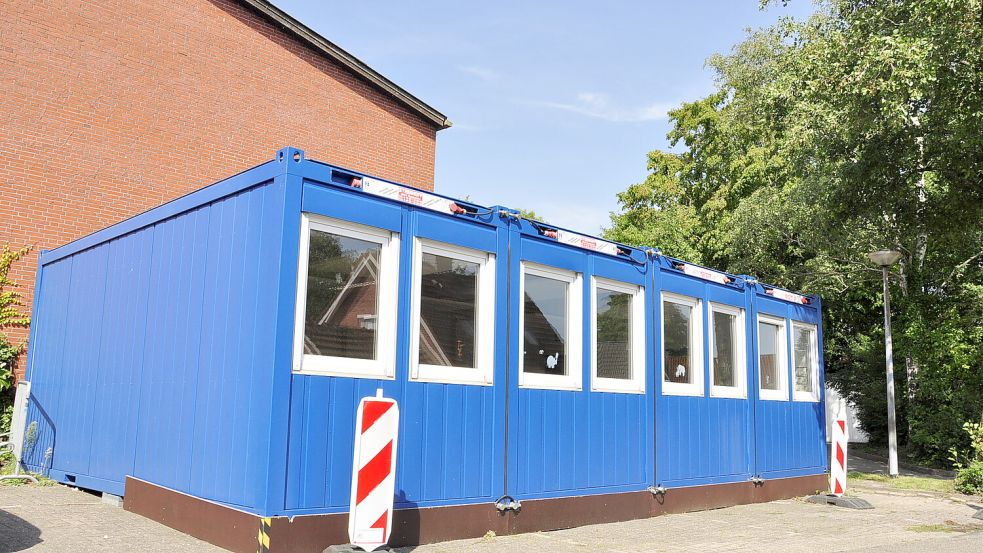 Die Container, die zwei Klassen der Daalerschule aufnehmen sollen stehen an zwei unterschiedlichen Orten. Die Blauen stehen an der Ritterstraße. Foto: Wolters
