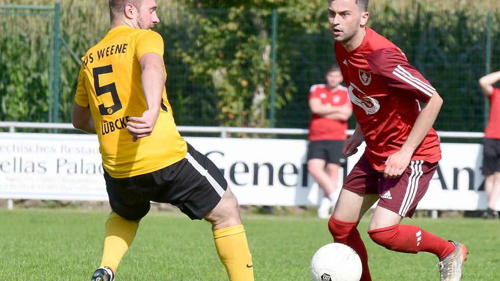 TuRas Spielertrainer Marcel Degner (links) musste in dieser Saison schon mehrere Torhüter verletzungsbedingt ersetzen. Foto: Damm