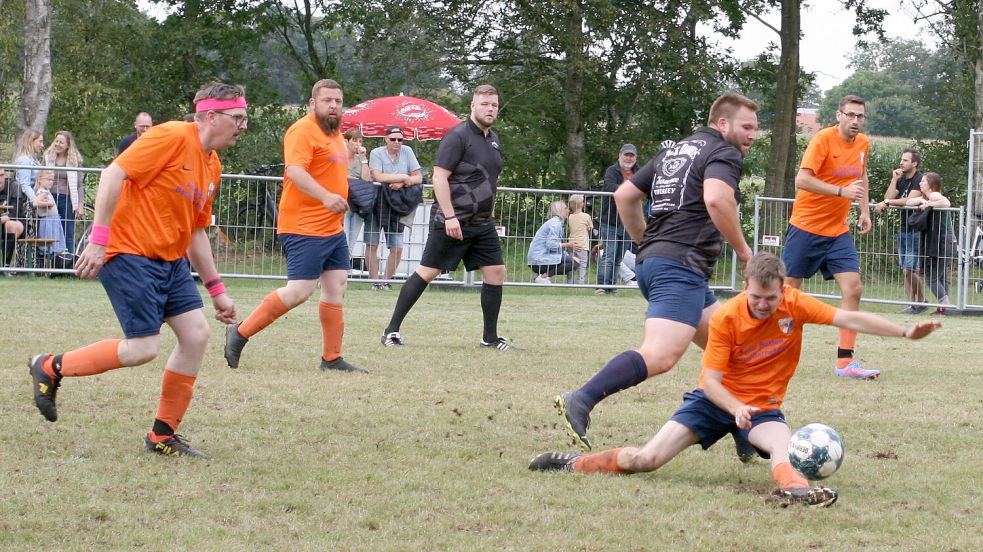 Trotz einiger Regenschauer war die Stimmung beim Fußballturnier in Potshausen gut.