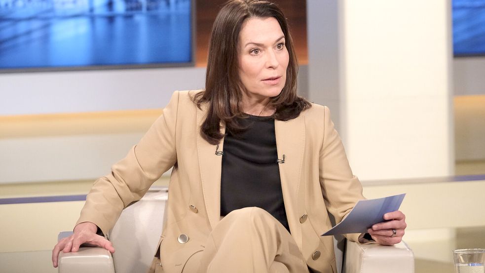 Anne Will produziert ihre gleichnamige ARD-Talksendung selbst. Die Beitragszahler schultern die Kosten. Foto: NDR | Wolfgang Borrs/dpa