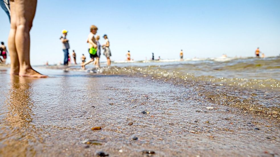 Wer offene Wunden und ein schwaches Immunsystem hat, sollte nicht in die Ostsee gehen. Foto: imago images / A. Friedrichs