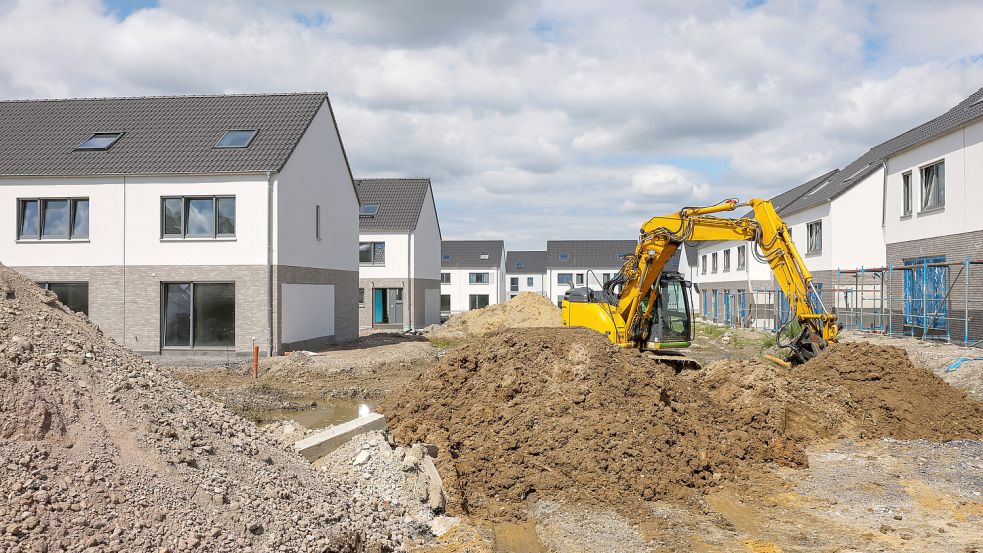 Hausbau? Der ist vielen mittlerweile zu teuer. Foto: IMAGO/Rupert Oberhäuser