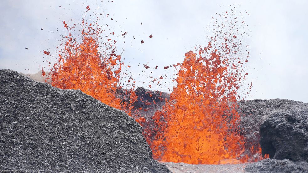 Am 27. September ereignete sich in der Region Neapel das schwerste Erdbeben seit Jahrzehnten. Jetzt steigt die Angst, dass der Supervulkan nahe Neapel ausbrechen könnte. Foto: IMAGO IMAGES/ZUMA Wire