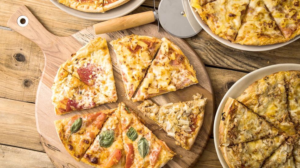 In vielen Restaurants und Imbissbetrieben in Rhauderfehn gibt es Pizza – aber das Angebot in der Gemeinde ist weitaus größer. Foto: Christin Klose/dpa-tmn