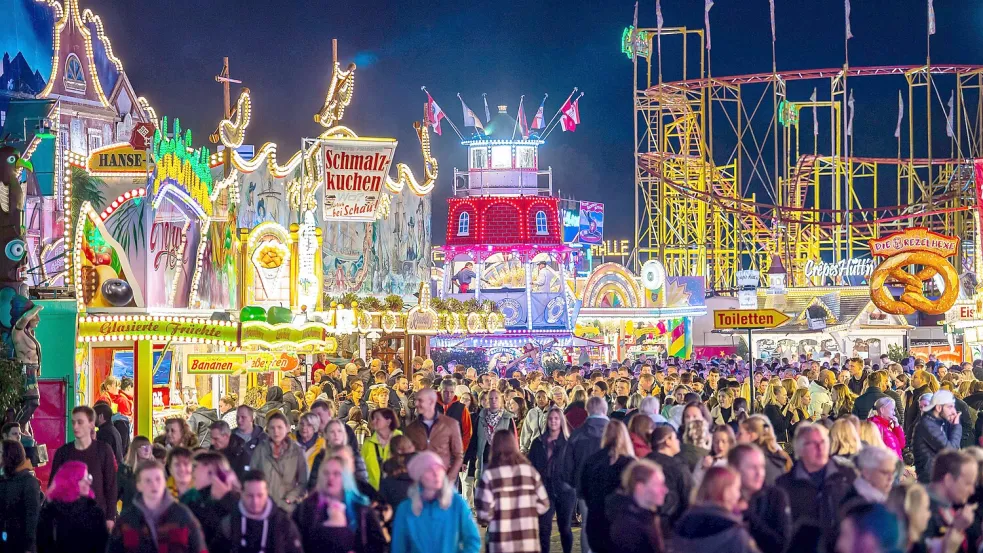 Die Lichter gehen bald wieder an: Ab Freitag heißt es „Ischa Freimaak“ in Bremen. Foto: Sina Schuldt / dpa