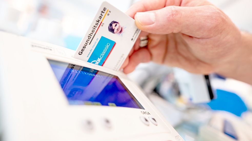 Auf einen Termin beim Facharzt muss man lange warten. Manche Praxen können auch keine weitere Patienten annehmen, weil sie schon am Limit sind. Foto: Sommer/dpa