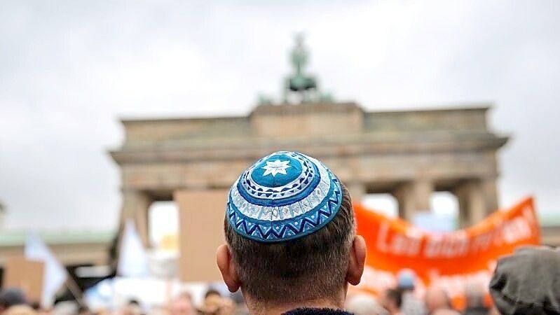 Es ist nicht zu ertragen, dass Juden Angst haben müssen in der Öffentlichkeit, etwa wenn sie eine Kippa tragen. Foto: dpa