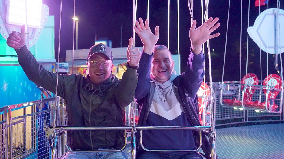 Große Vorfreude herrschte bei diesen Festbesuchern auf die Fahrt in 40 Metern Höhe. Foto: Hagewiesche