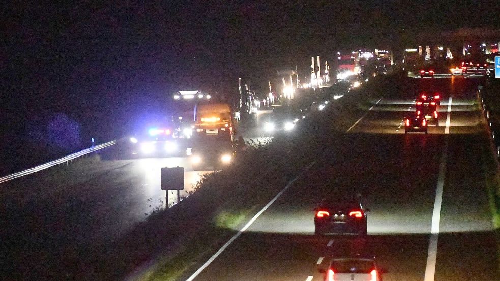 Die Polizei rückte zu einem Unfall auf der Autobahn 28 aus. Foto: Stromann