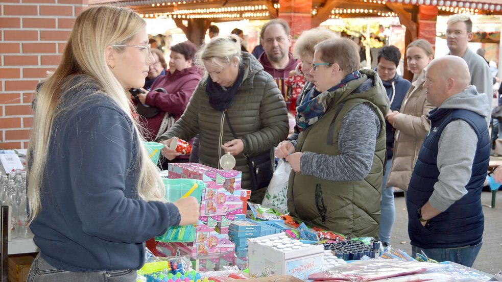 In diesem Jahr war auf dem Ostrhauderfehner Straßenfest wieder viel los. Wird die Veranstaltung künftig um einen Tag verlängert? Archivfoto: Weers