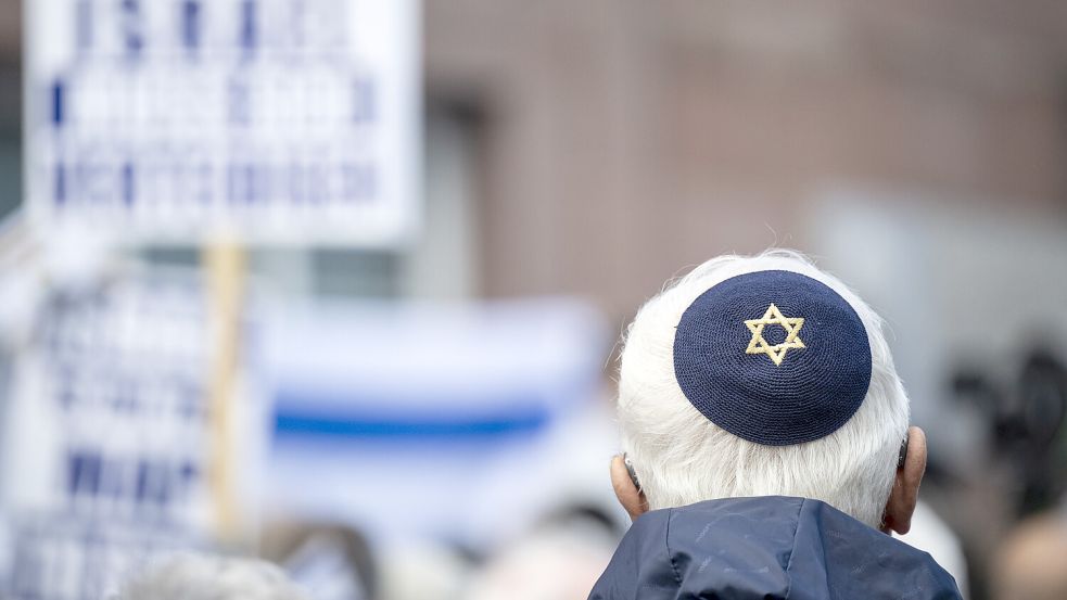 Juden in Deutschland haben derzeit wieder größere Sorge, offen eine Kippa zu tragen. Foto: Hannes P. Albert/dpa