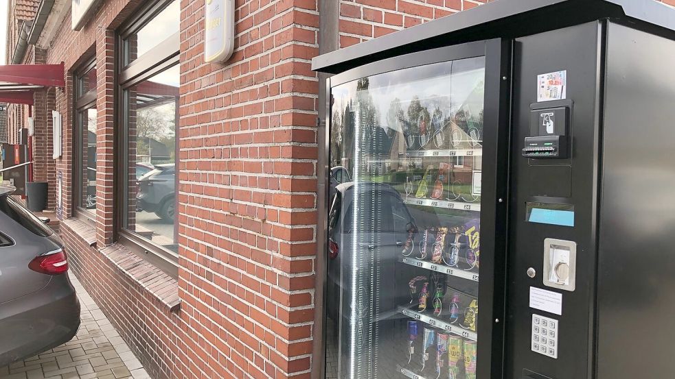 Beim Landgasthaus Gossling in Ihrenerfeld steht jetzt ebenfalls ein Snack-Automat. Foto: Ammermann