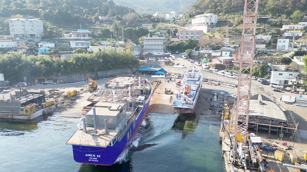 Der Schiffsneubau lief am Mittwoch im südkoreanischen Goeje vom Stapel. Foto: Hochschule Emden/Leer