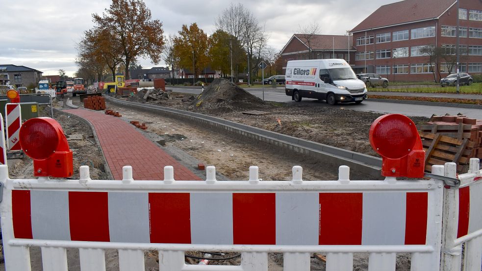 Bis Ende 2024 wird die Nebenstrecke der Hauptstraße zu einer Fahrradstraße umgebaut. Fotos: Zein