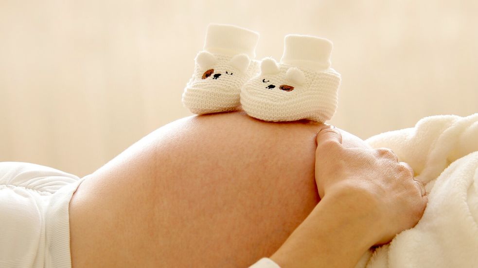 Es gibt Beratungsangebote für Schwangere. Foto: Pixabay/Marjonhorn
