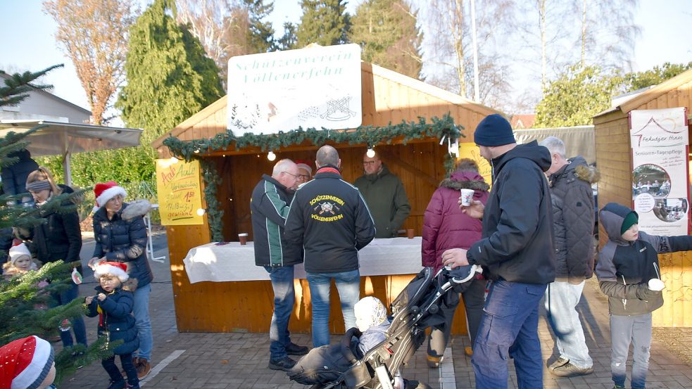 Viele Vereine und Gruppen sind auf dem Markt vertreten. Foto: Ammermann