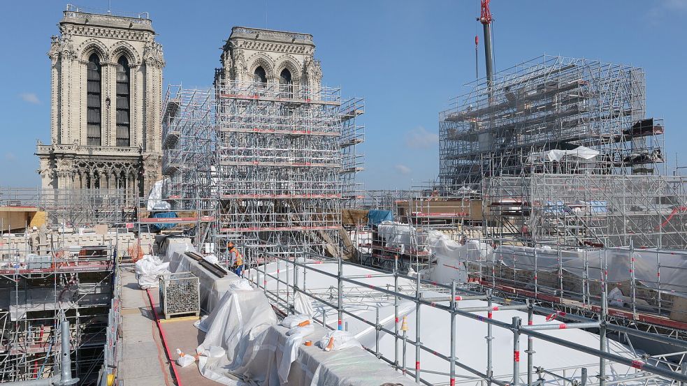 Die Renovierung der Kathedrale Notre-Dame in Paris kommt voran. Wird sie in einem Jahr fertig sein? Foto: dpa/Rebâtir Notre-Dame