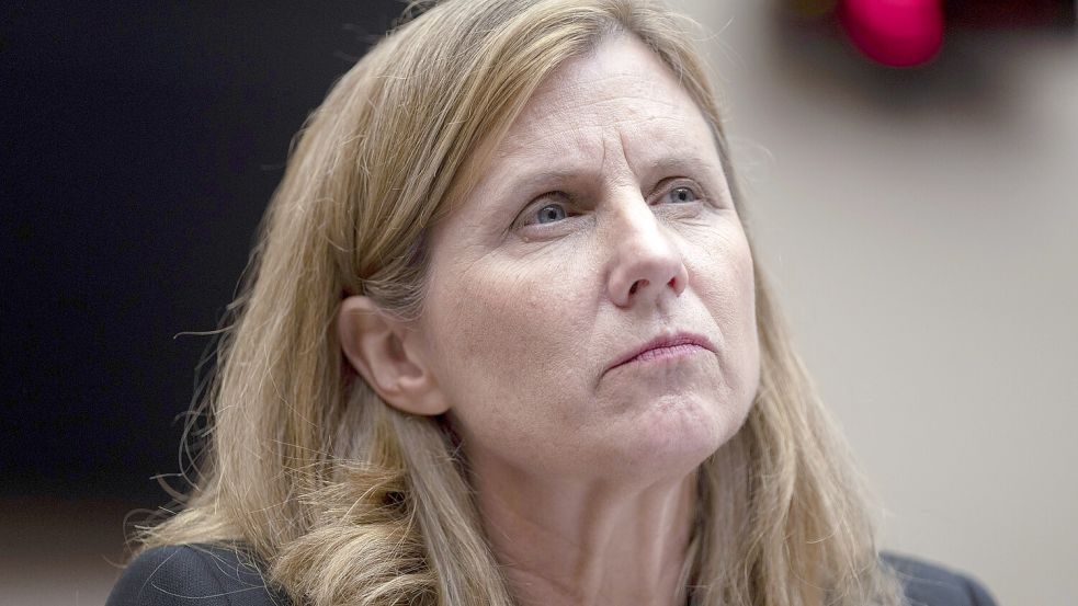 Der Präsidentin der University of Pennsylvania, Liz Magill, kam bei einer Anhörung einfach nicht über die Lippen, dass Aufrufe zum Völkermord an den Juden auf dem Campus gegen die Verhaltensregeln der Universität verstoßen würden. Foto: picture alliance/dpa/AP