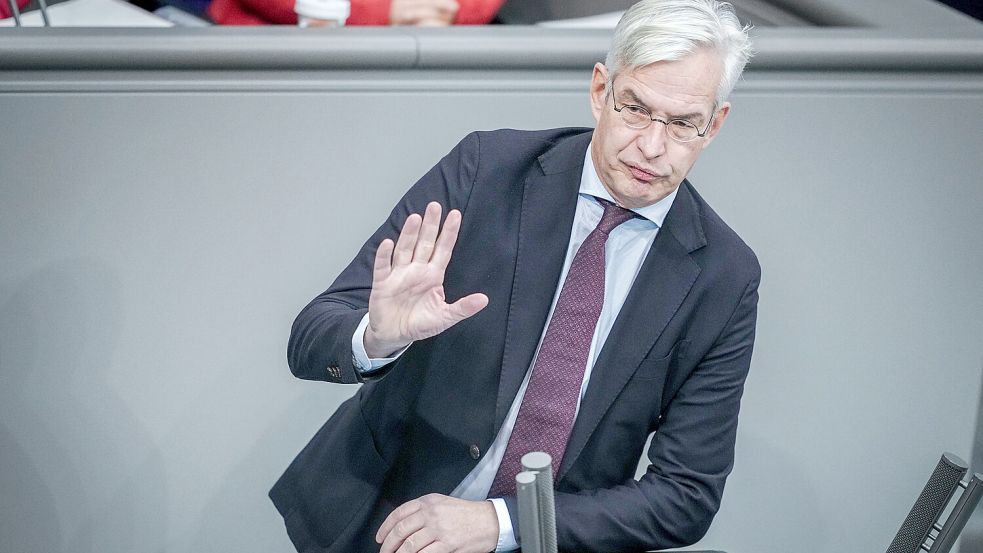 Mathias Middelberg (CDU) hält die Haushaltseinigung der Ampel-Koalition nicht für enttäuschend. Es gebe keine echten Einsparungen. Foto: Kay Nietfeld